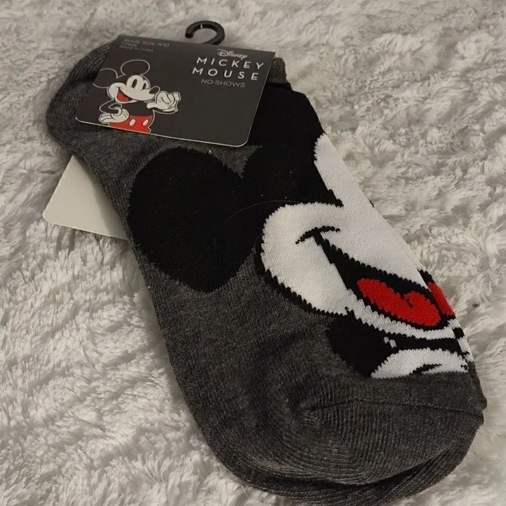 Disney Mickey Mouse Women's No Shows Socks